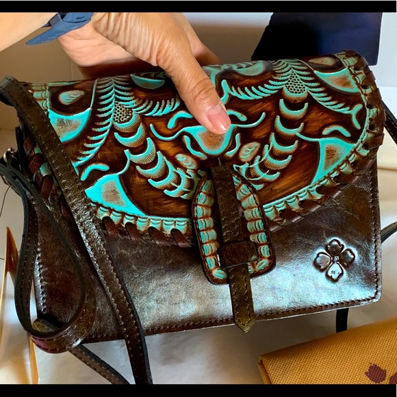 Patricia Nash Lanza crossbody organizer